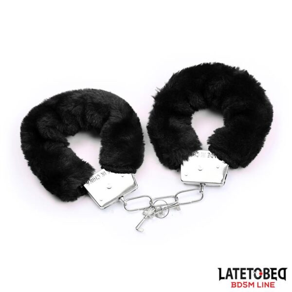 3 Pieces Set Mask, Handcuffs and Feathers Black - Image 4