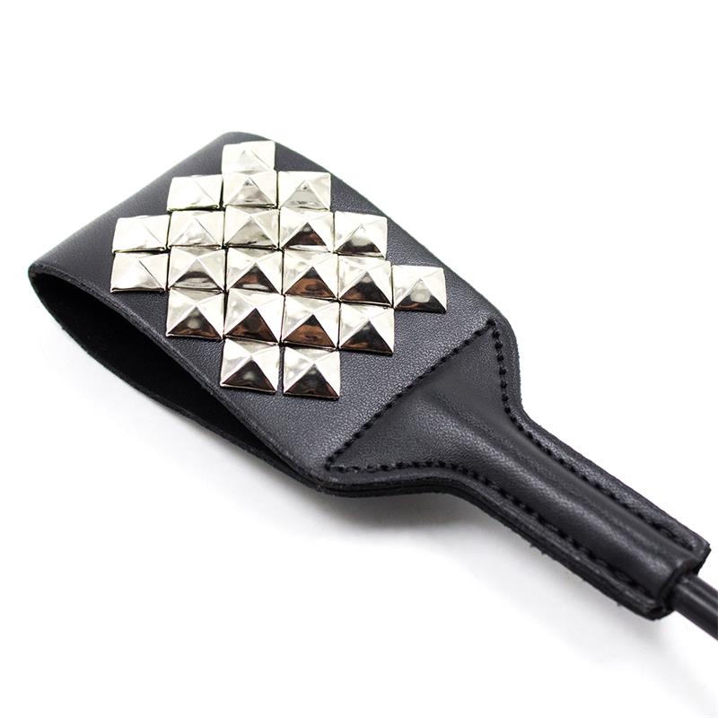 Square riding crop with silver studs 53 cm - Image 4